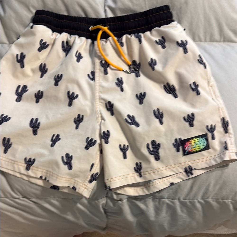 Men's Cream Cactus Print Athletic Shorts
